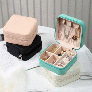 Compact Travel Leather Jewelry Box – Zippered Organizer for Rings, Earrings, Necklaces & Accessories (Random Color)
